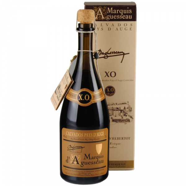 Кальвадос Marquis d'Aguesseau XO 20 ans (gift box)