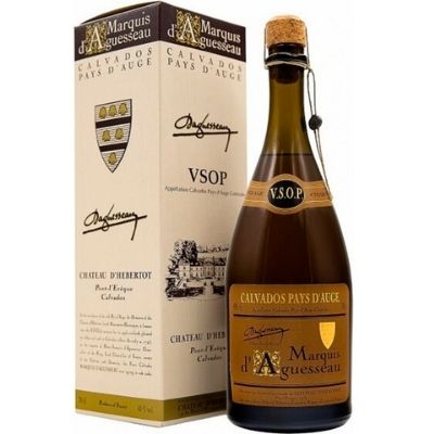 Кальвадос Marquis d'Aguesseau VSOP 4 ans (gift box)